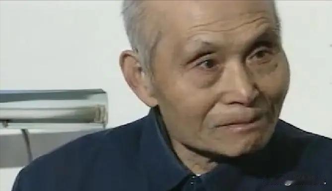 1959年,51岁的邱行湘刚获特赦,还是光棍一个,这个曾经叱咤战场的国民党将军,