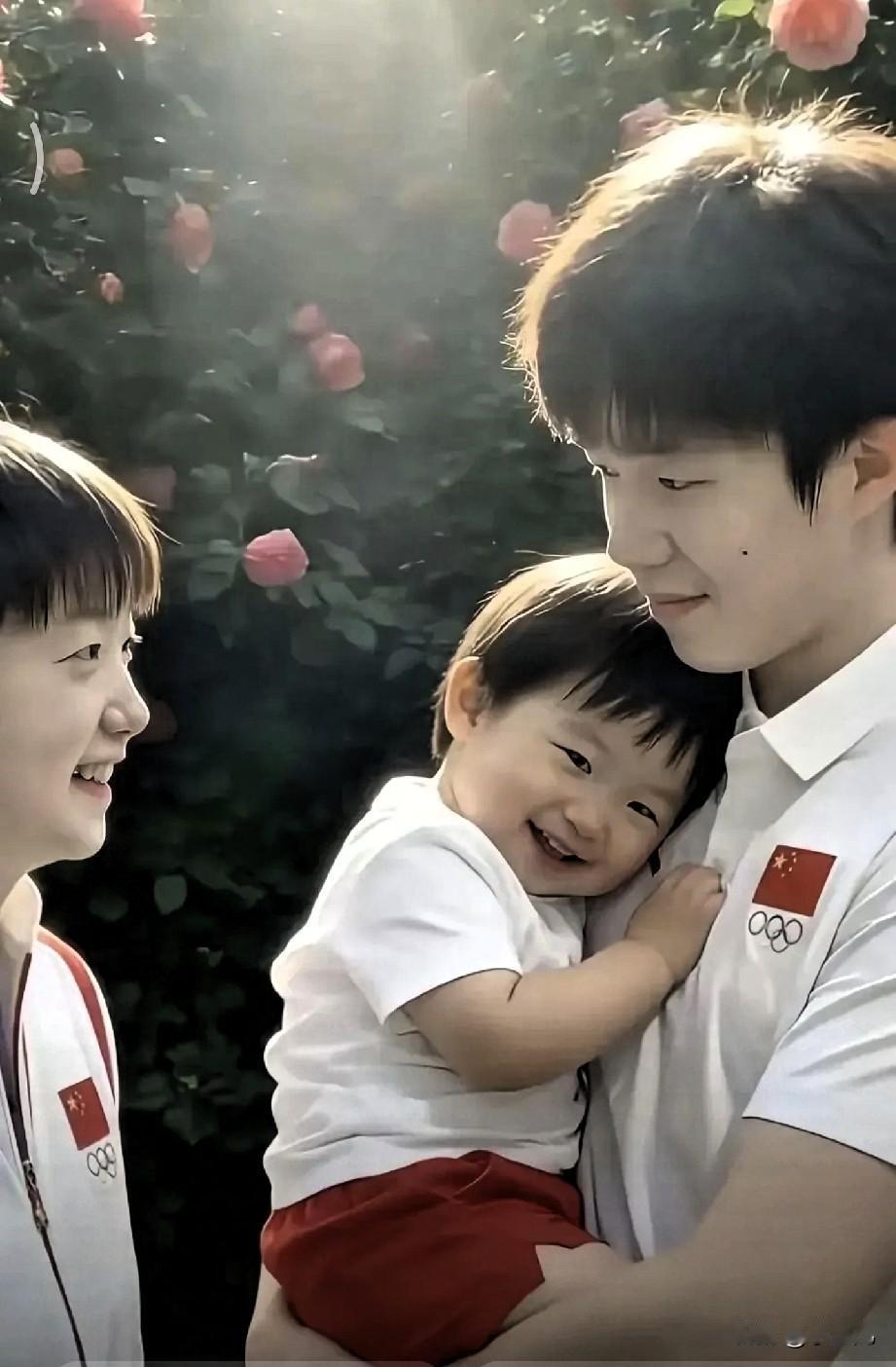 许昕幸福一家四口滑雪时光分享，许昕大头虽然受伤在家，但表示自己的幸福指数不减，一