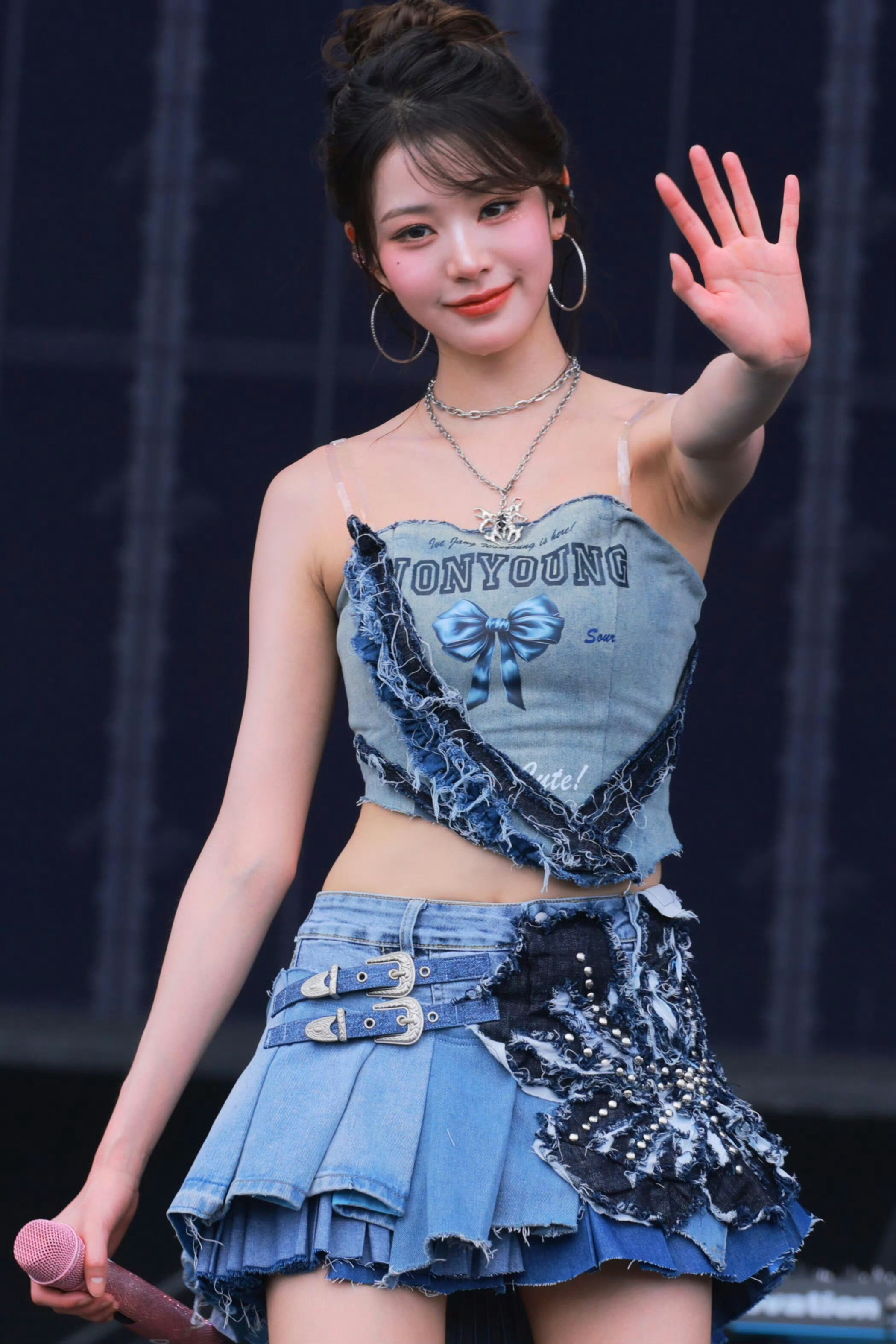 张元英感觉风格越来越像Lisa