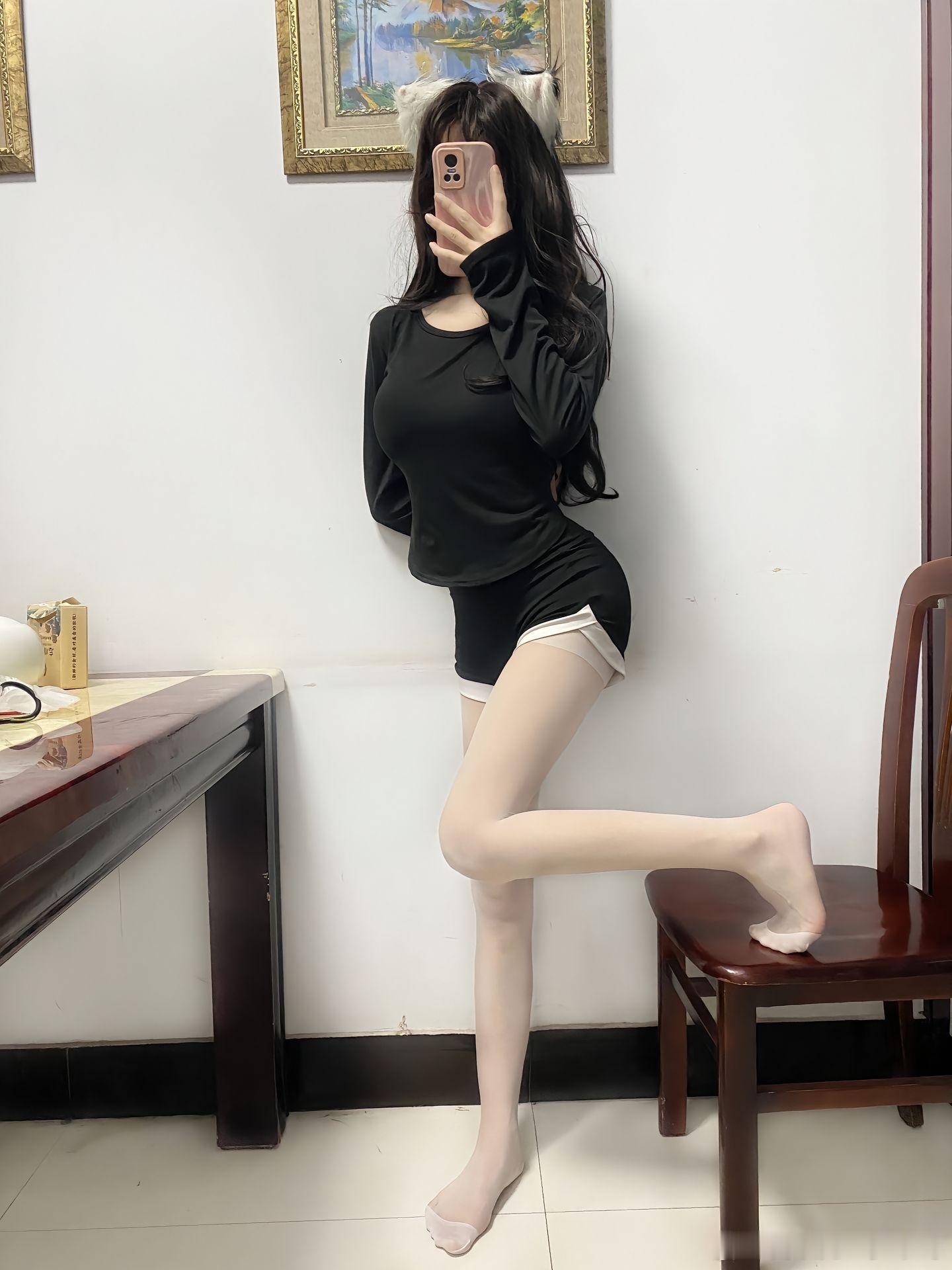 丝袜少女的可爱​​​