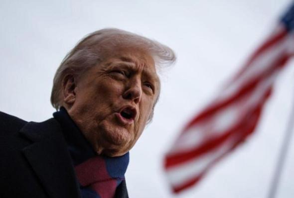 果然，特朗普按捺不住，再给黎智英求情：他年纪大，身体扛不住了12月15日，特