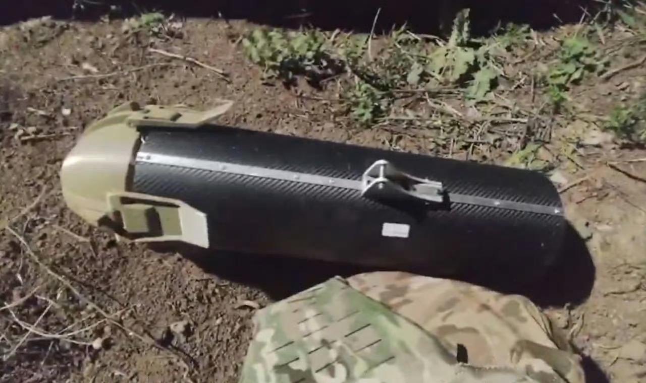 俄能源设施遭到专用弹药的打击。乌克兰军队已开始使用配备“石墨炸弹”的自杀式无