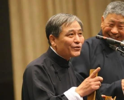 马志明称得上相声大师吗？马志明称不上相声大师！在2006年时，侯耀文曾就相关