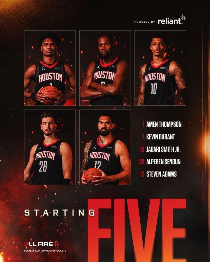火箭的五大阵容看起来效果还不错。NBA季前赛，火箭130-128战胜鹈鹕，季前