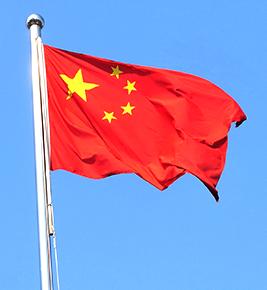 中国当下最该上心的事，不是海峡那边的动静，不是大洋彼岸的博弈，也不是东边岛国的算