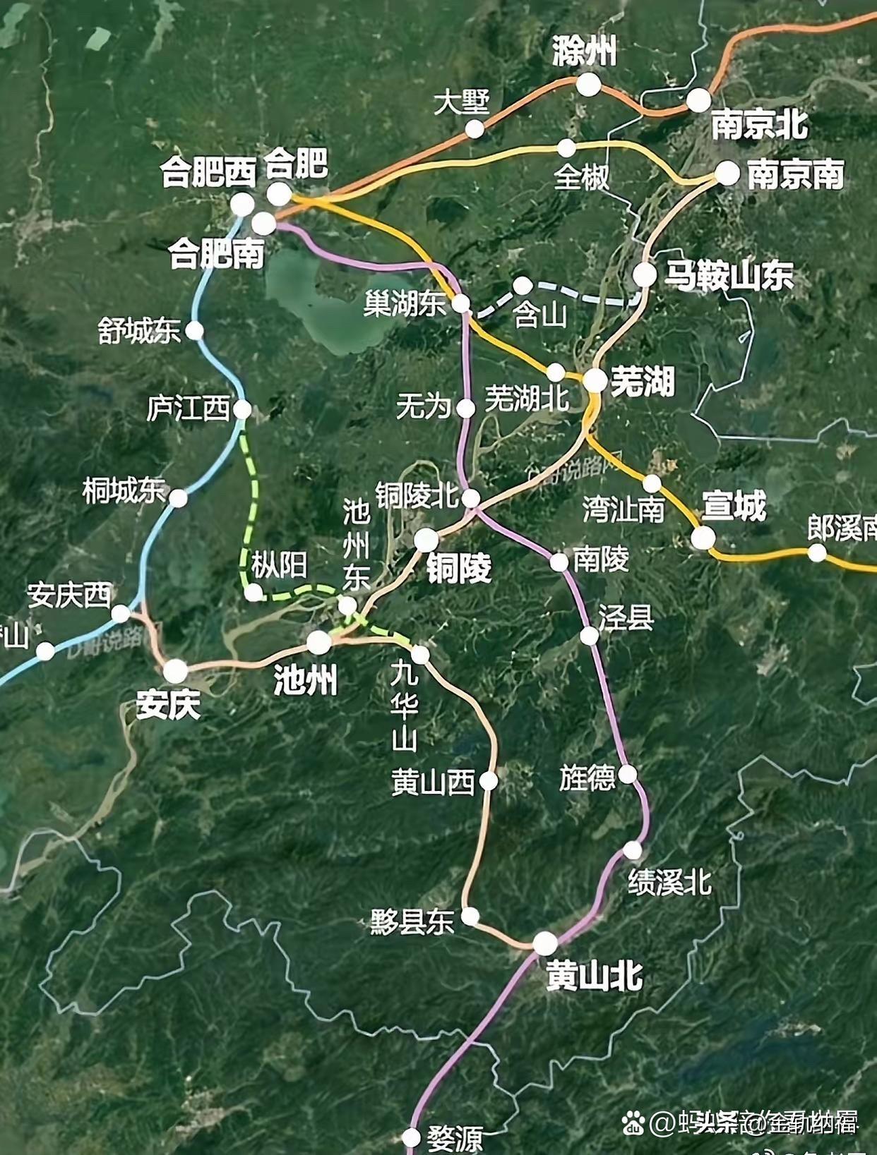 曾经安徽省内的一个梗就是，皖南所有城市都有去南京的高铁，但是很多城市没有去省会合