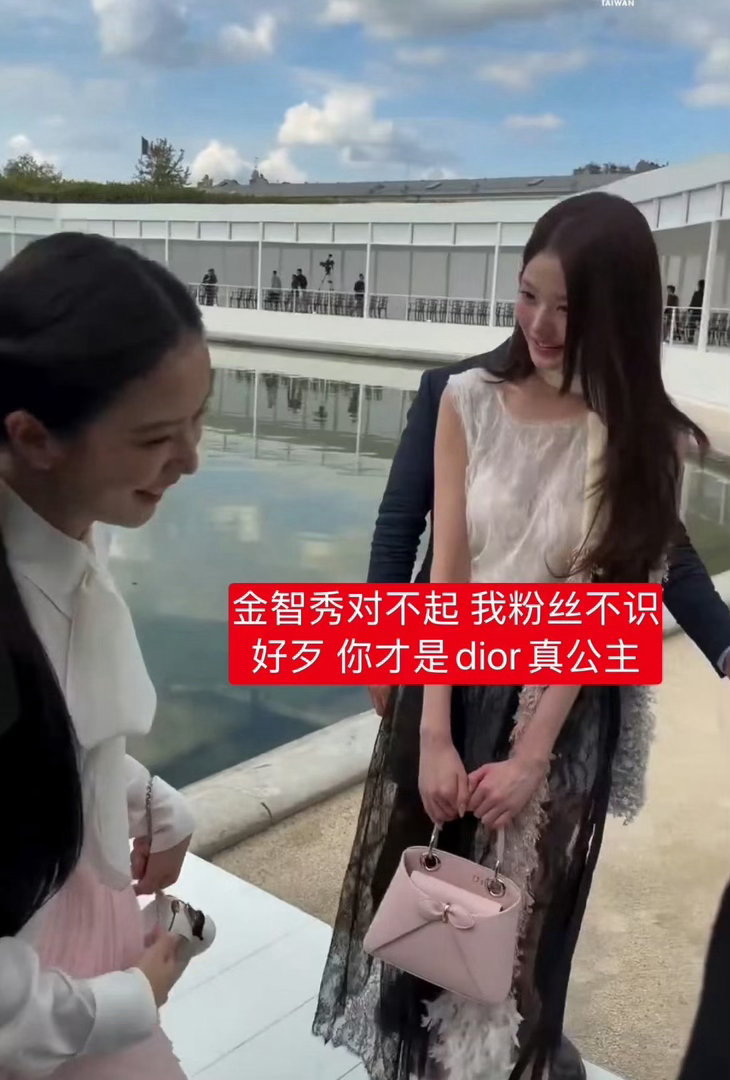 #金智秀张元英待遇#只看到了金智秀呢​