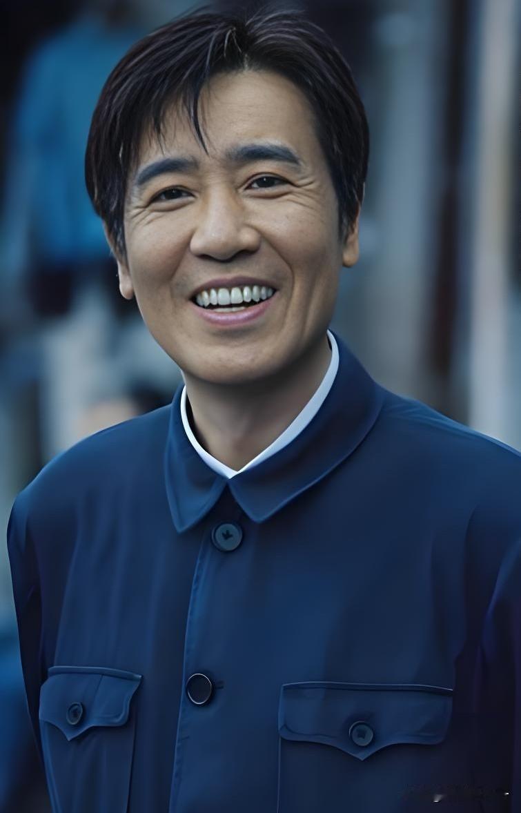 看了电视剧《重器》，发现个特别有意思的事儿，就演袁亦方这演员于和伟，甭管