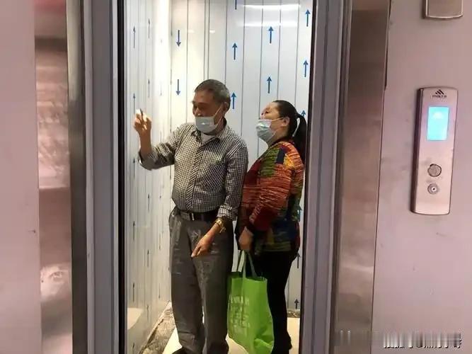 1100次开房记录！大爷骗7人捞500万12006年的嘉兴，有个开小超市