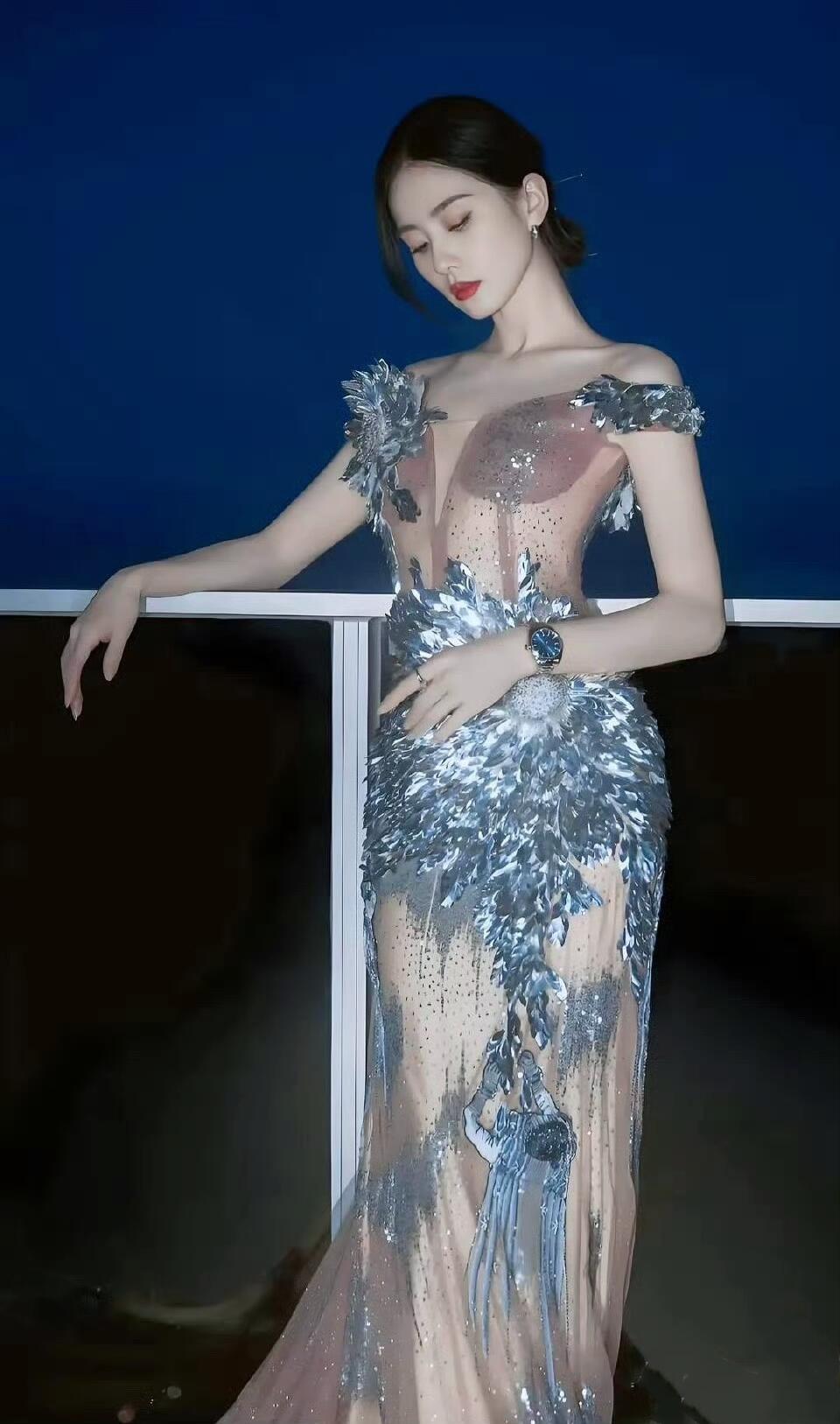 这应该是刘诗诗穿得最少的一次了吧