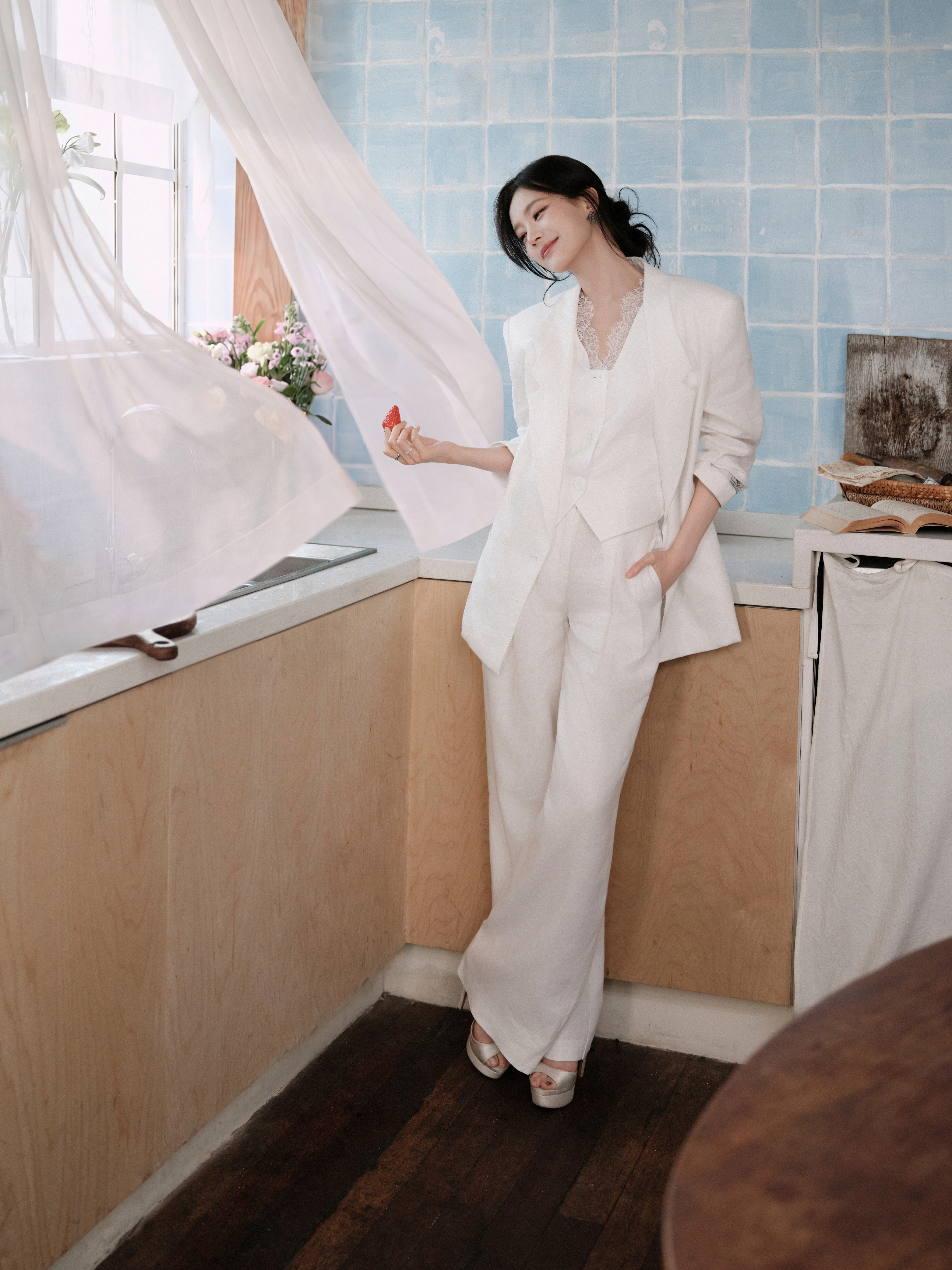 👠李一桐直呼老公李一桐上海时装周路透