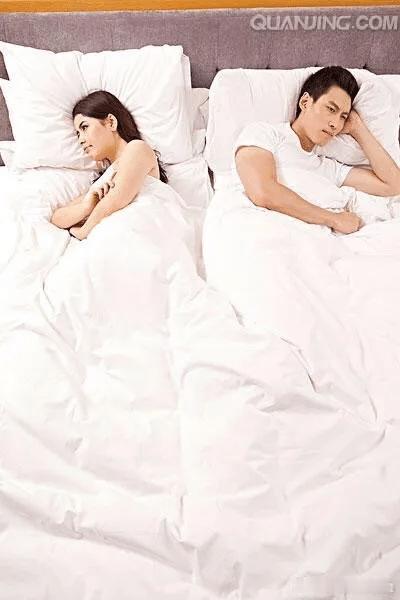 一张床，藏着一个家的兴旺密码两口子过日子，哪能随便分床睡？这可不是小题大做，