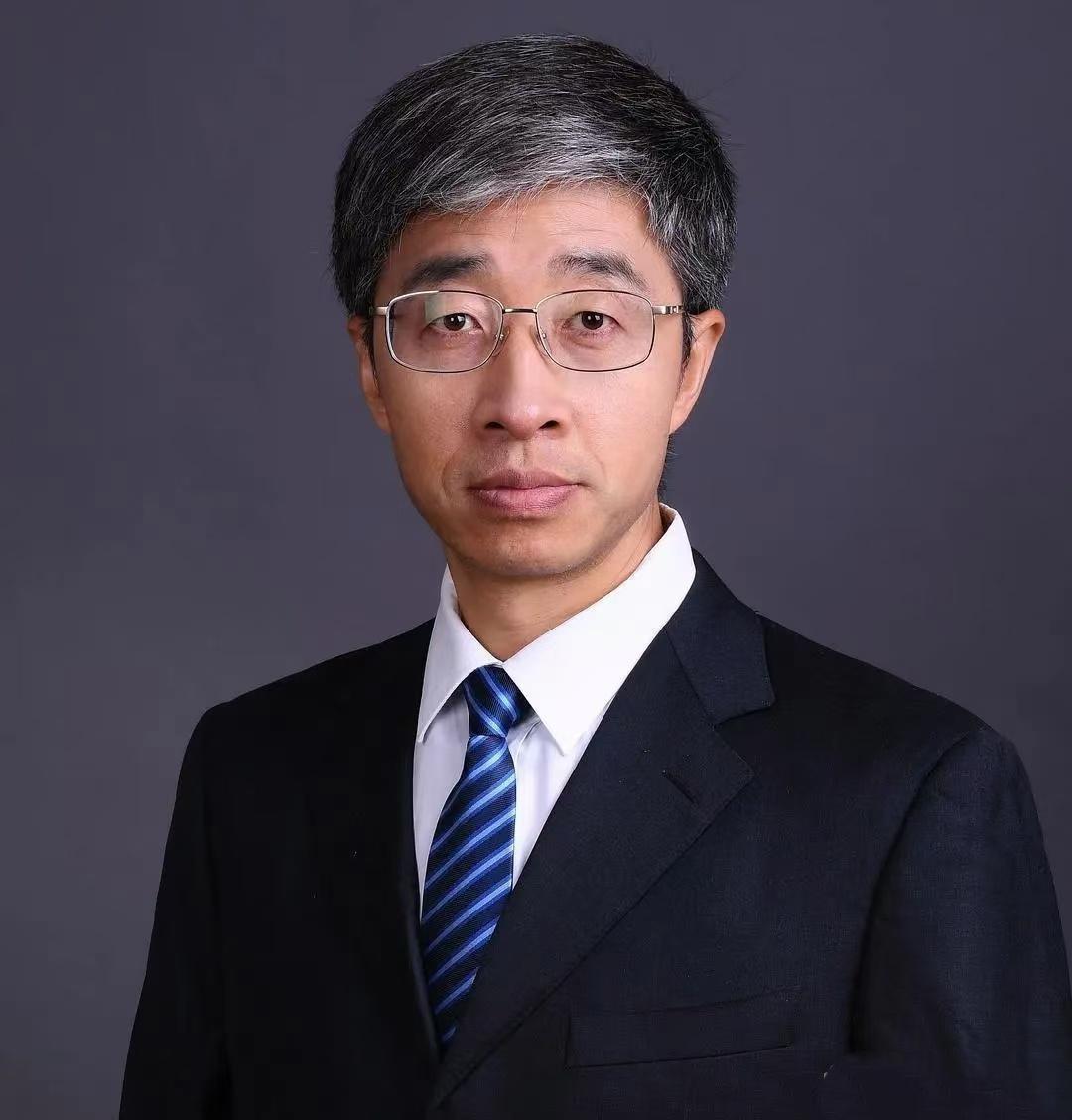 全网破防！北师大陈志新老师，太让人敬佩了北师大深耕26年的陈志新副教授，精