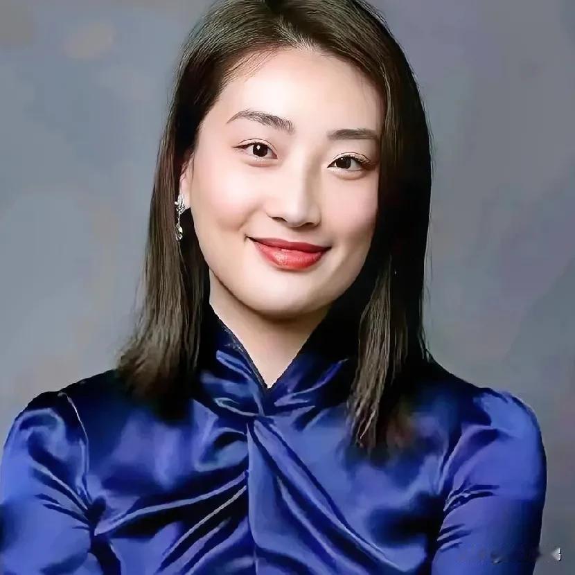 宗馥莉接手娃哈哈创投极目新闻宗老去世后，女儿宗馥莉通过一系列工商变更，