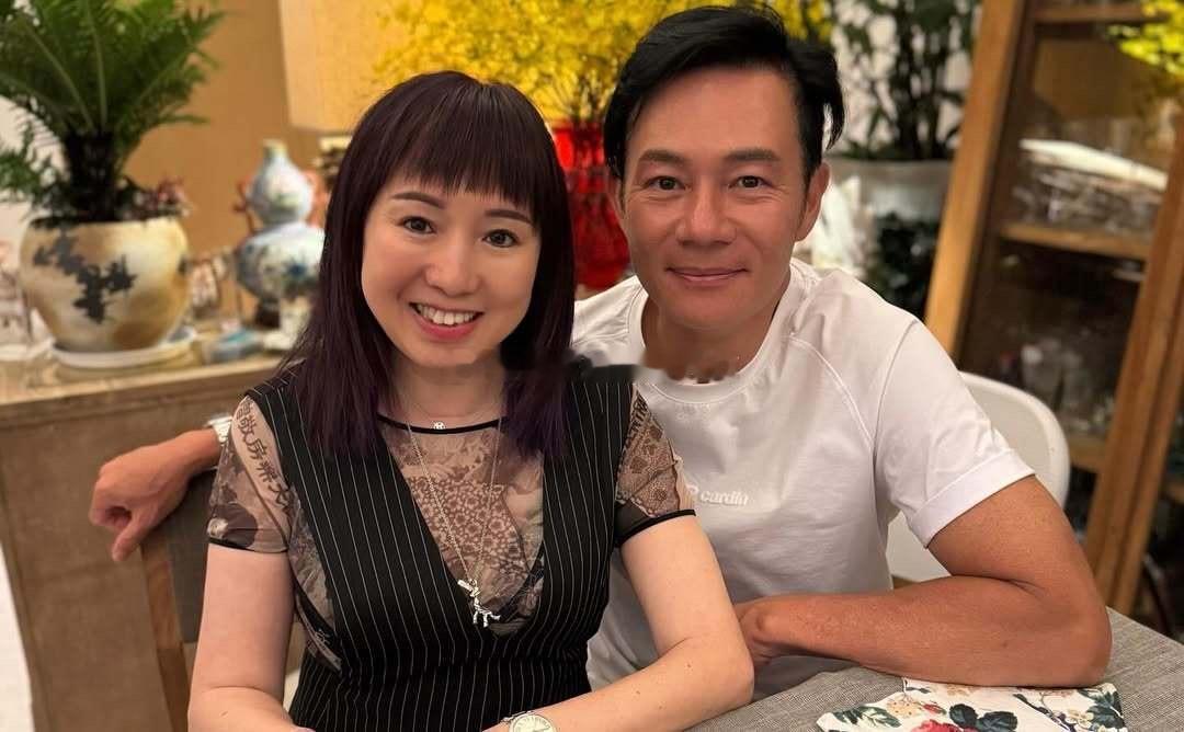 张兆辉家宴，佘诗曼妈妈和吴君如妈妈都在~​​​