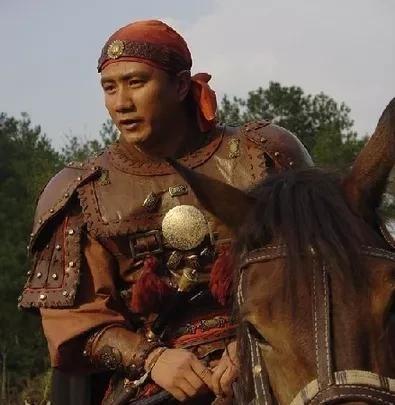 1365年，刘伯温盯着太阳中间的黑点，跟朱元璋说东南要折损一员大将。朱元璋觉得打