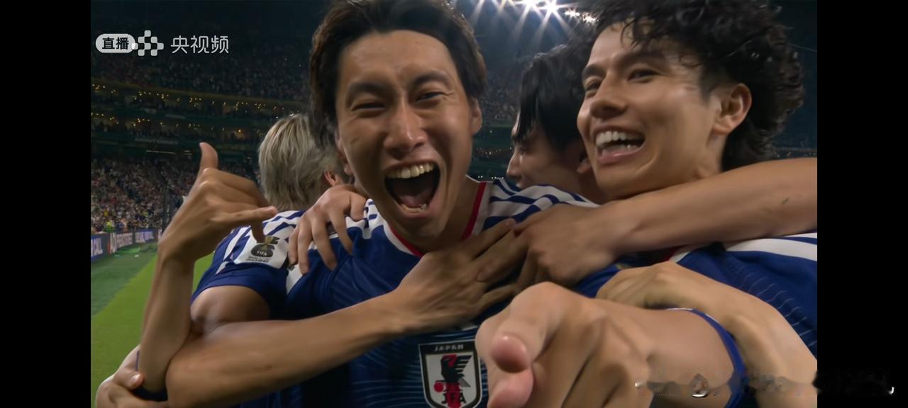 火线换帅，日本迎来出线关键战完美开局！1:0，日本队开场仅仅四分钟进球了！