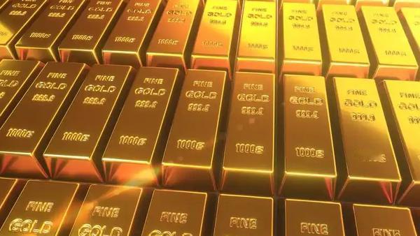 金价突然“跳水”！周生生足金一天跌28元，现在入手是抄底还是踩坑？美东时间