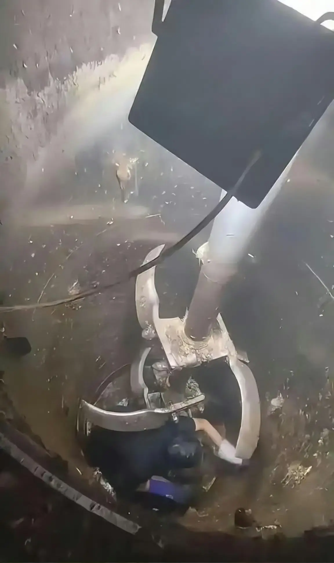 给多少钱，你愿意干这么危险的活儿？