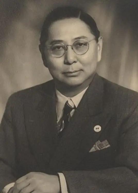 孙中山唯一的儿子孙科,1949年拒绝跟随蒋介石去台湾,蒋介石在日记里怒骂他是“阿