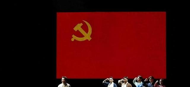 这6人，被追认为党的缔造者或创始人，他们改变了中国！1921年，中共一大共计13