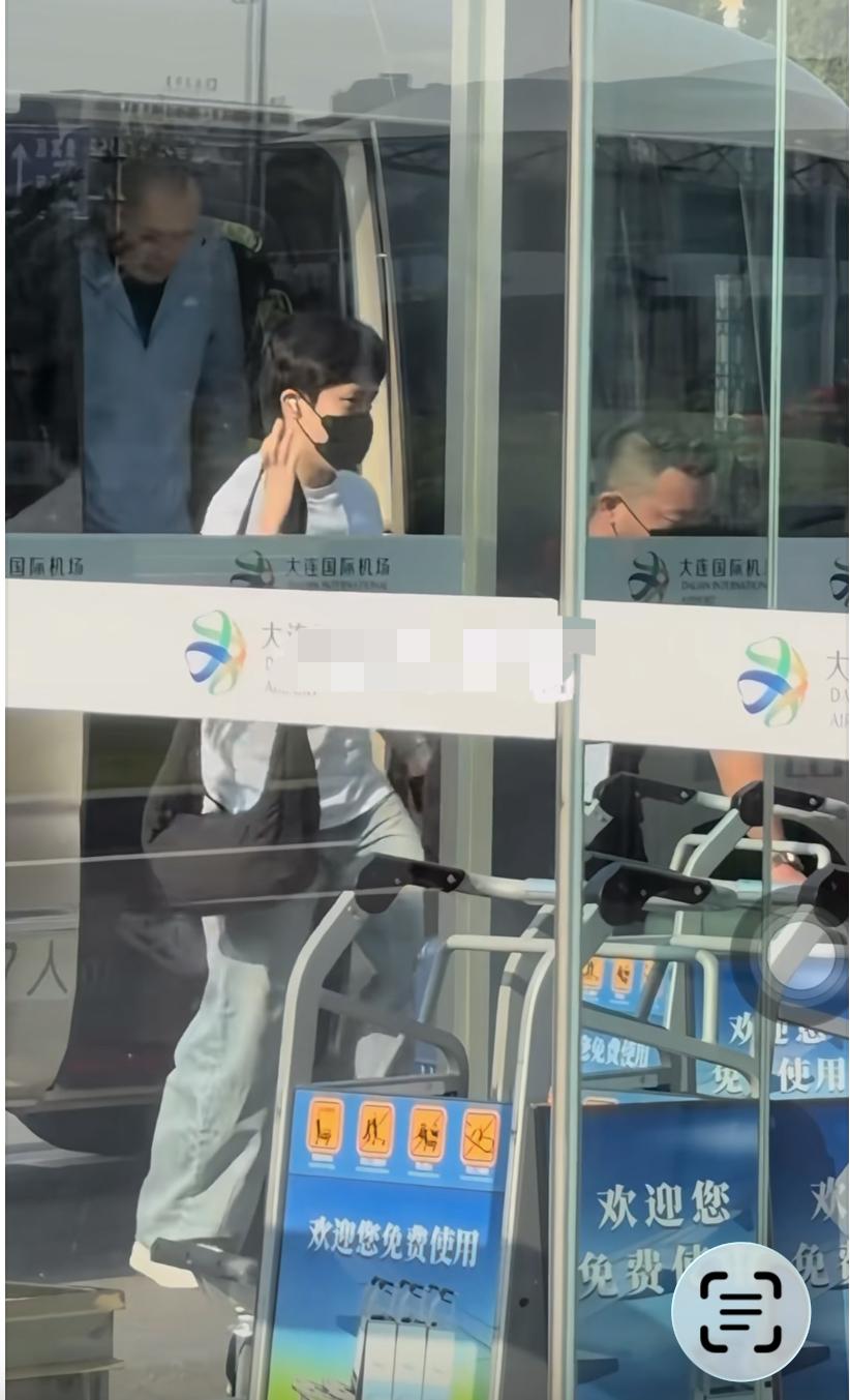7月27日王楚钦马不停蹄的赶往雄安备战第二阶段乒超联赛！2026乒超联赛第二阶