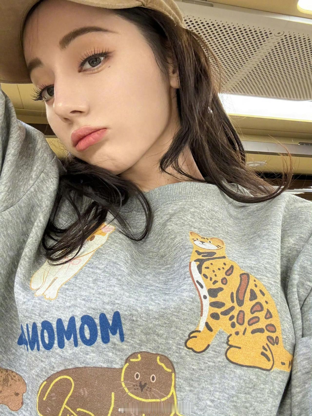 可爱十足的姐姐👧