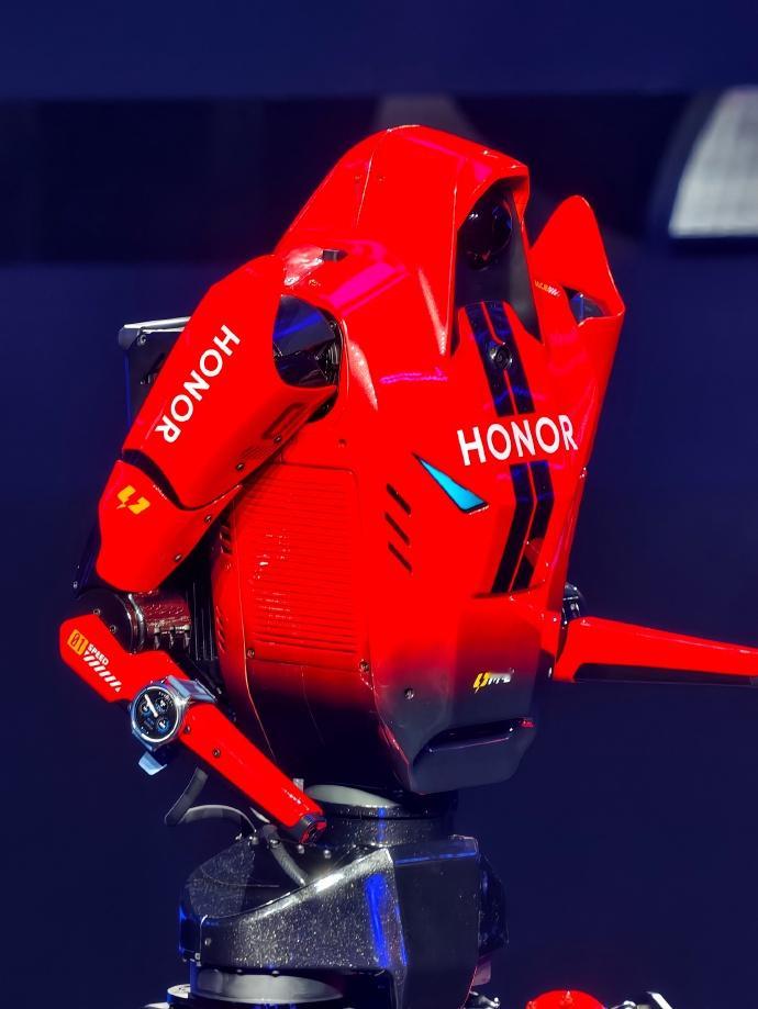 荣耀5月的新手表，直接把专业健康+超长续航焊死在身上！去年手表5Ultra/P