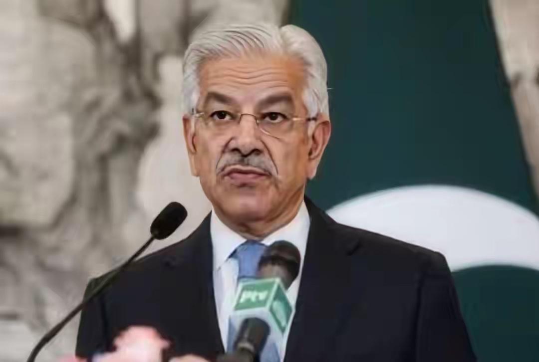 快讯！快讯！2025年11月13日，巴基斯坦国防部长阿西夫在公开场合说出一句让