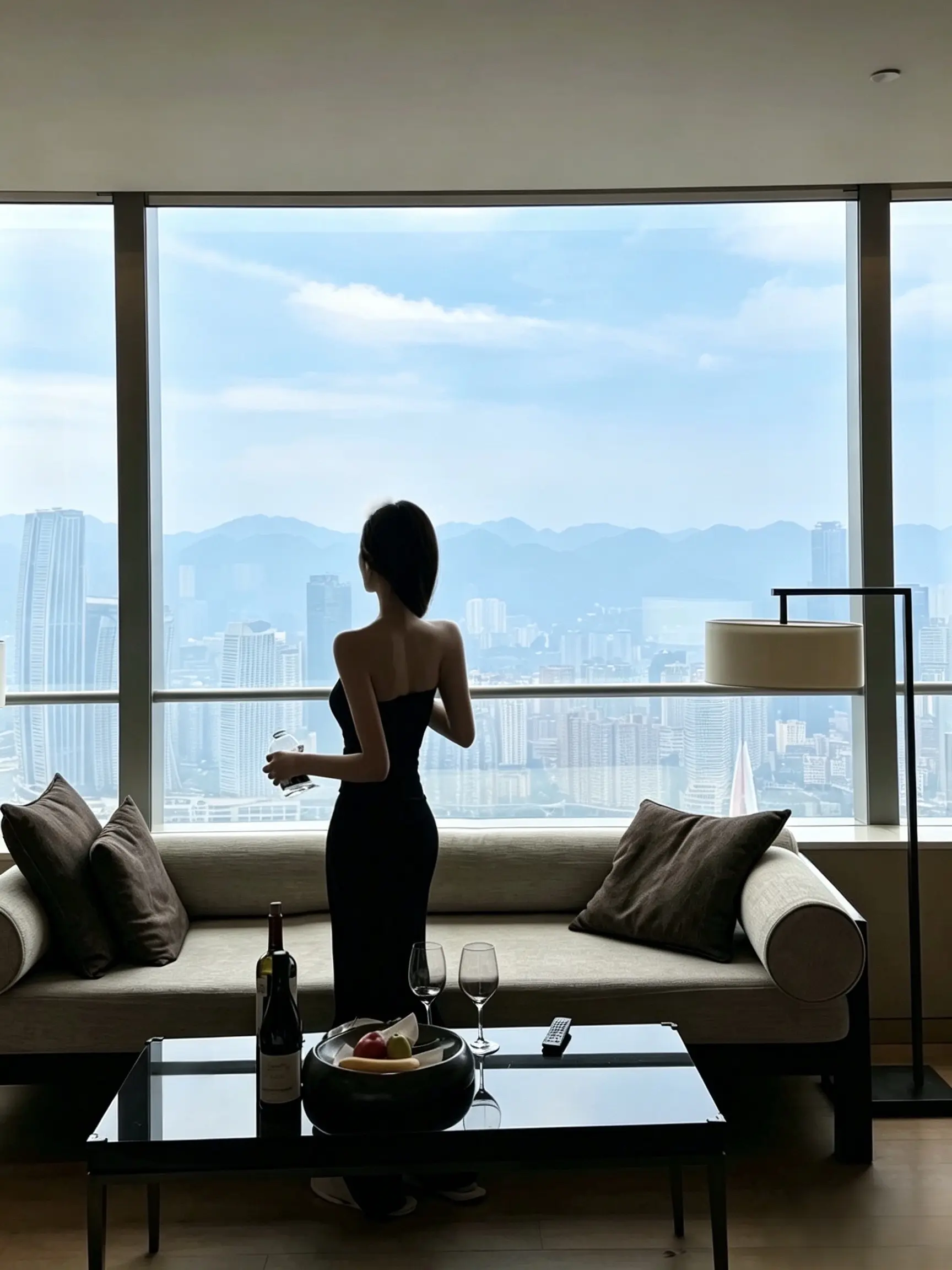可是你从没看透我 那股狠劲下的脆弱