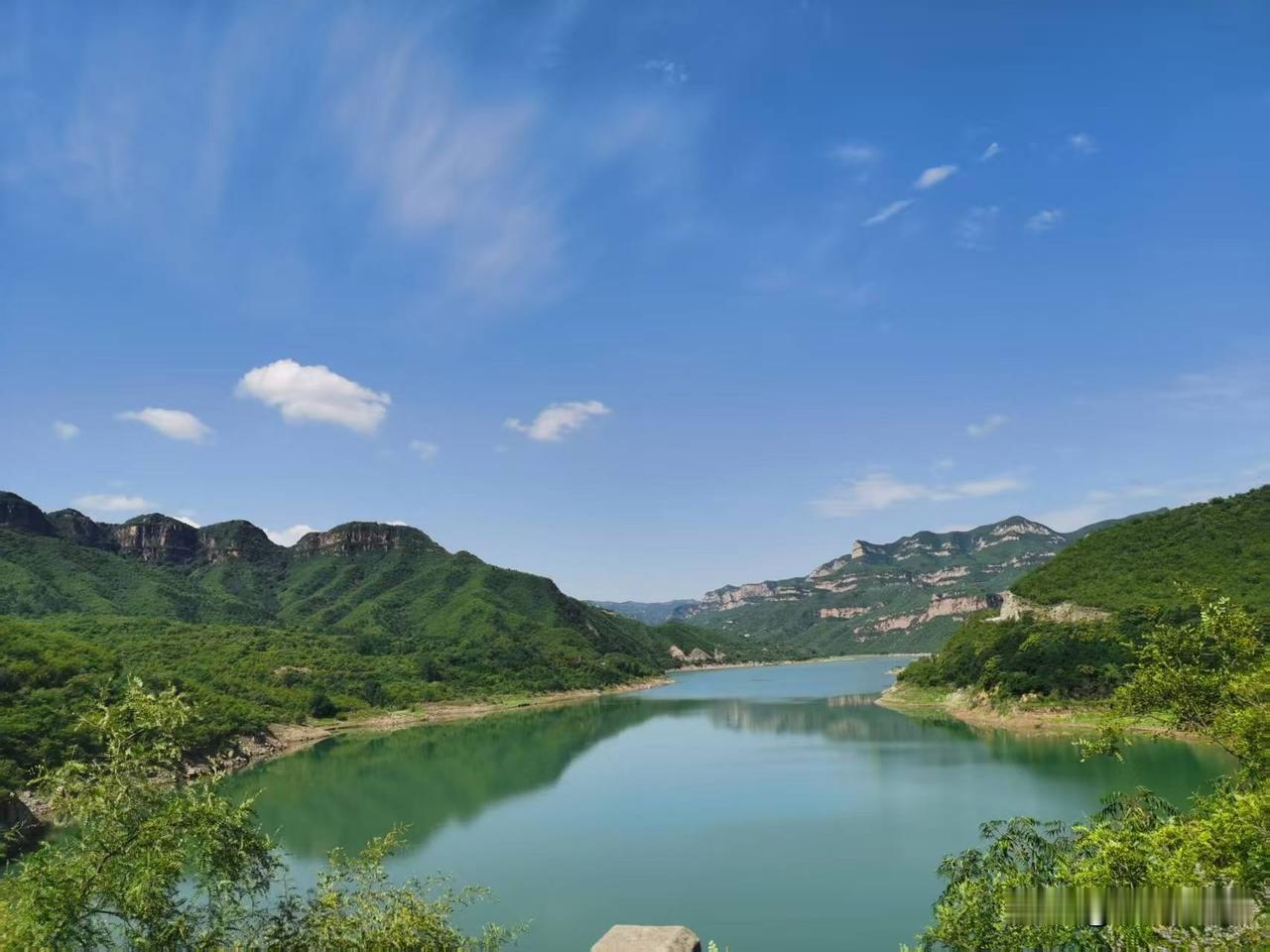 来一组山水。