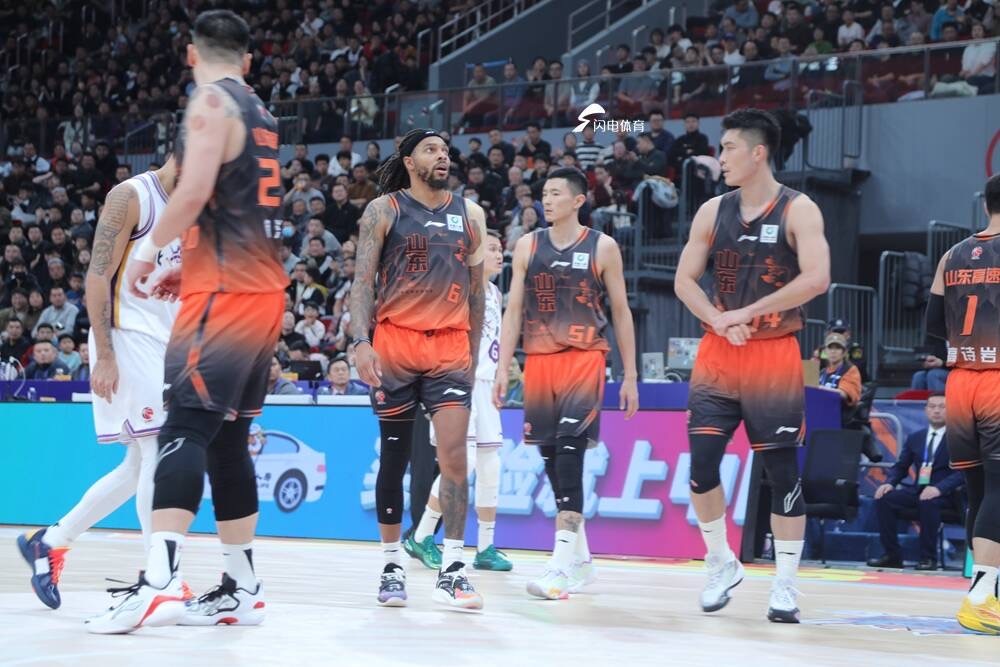 珀塞尔终于证明了自己，陈林坚外线太稳了，山东男篮夏天捡到了宝！克里斯今年比去年提