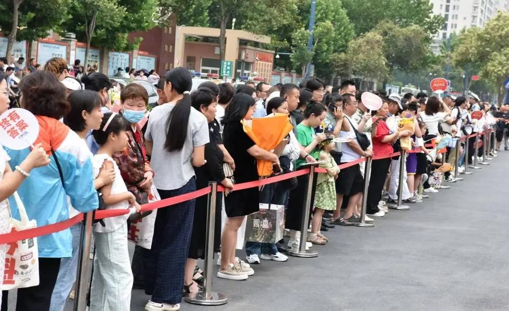 超高难度的数学试题是为了选拔人才？问题是为了选拔数学人才就抹煞了其他科目的人才是