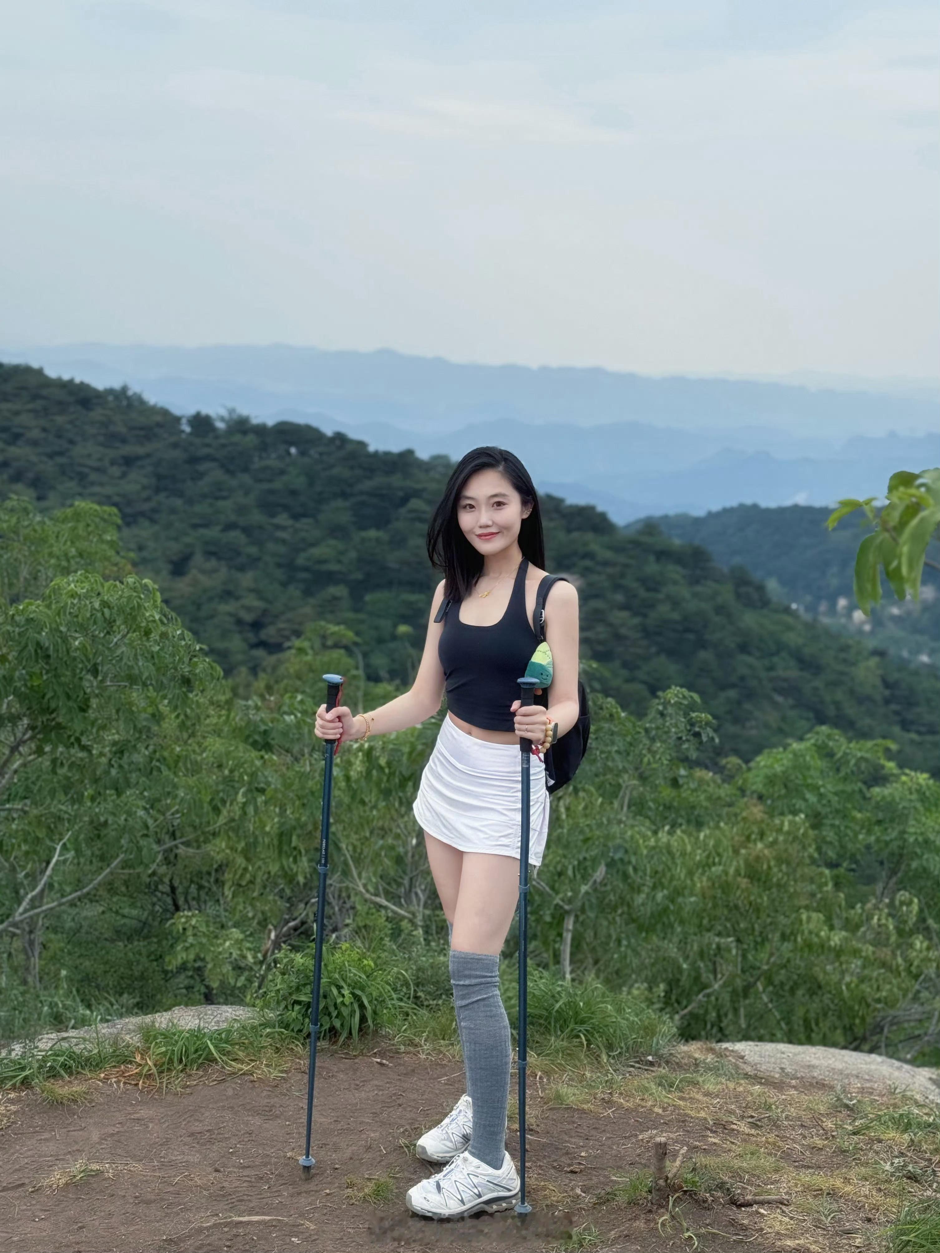 主持人齐彤彤⛰️六一淄博鲁山登山记​​​