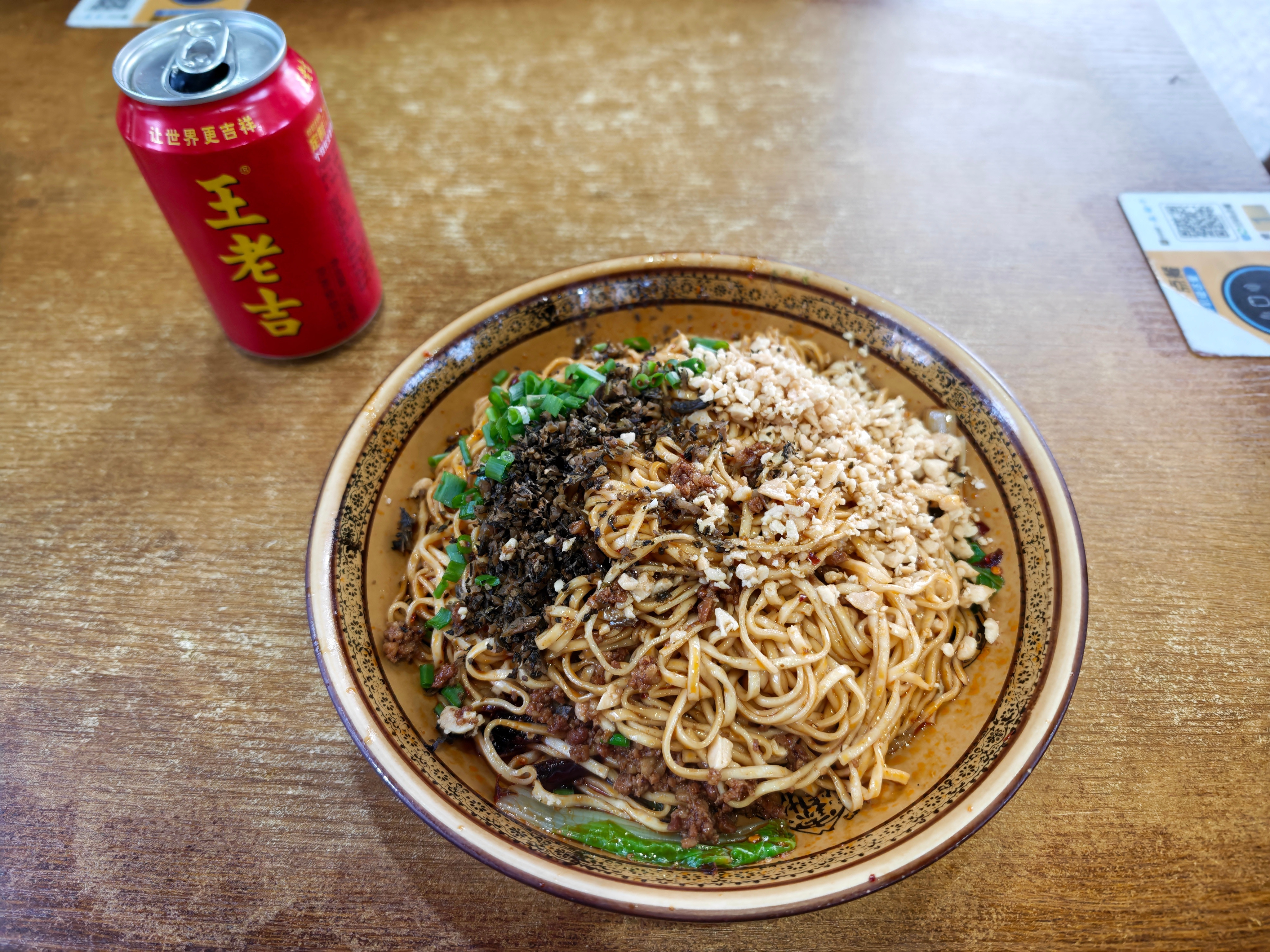 去成都吃的东西总结燃面麻辣牛肉包老火锅毛豆腐麻辣兔肉拌土豆糖油果子串串麻辣牛百叶