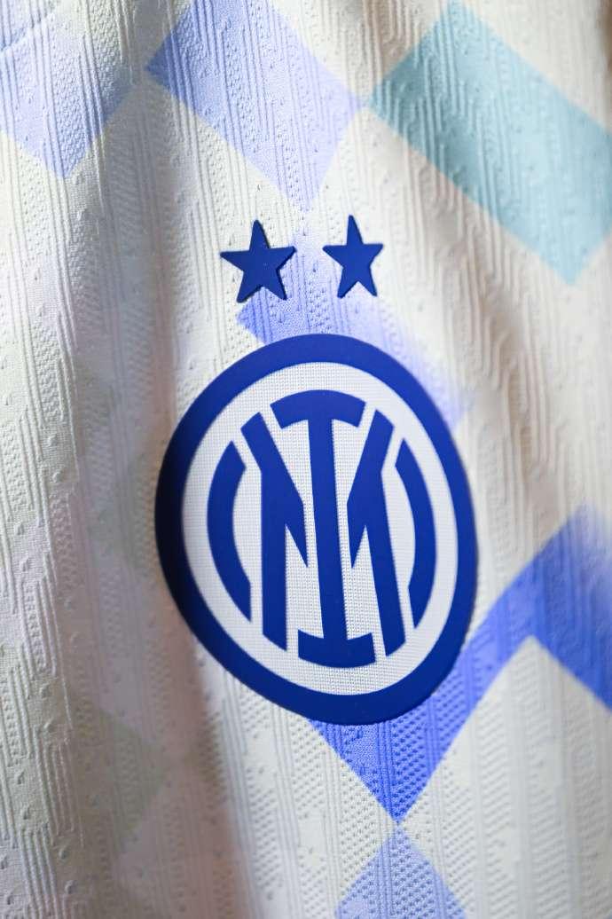 国米还是很能出门将的。内拉们比较关注迪马尔科和皮奥，其实尤文图斯也有我们一个青训