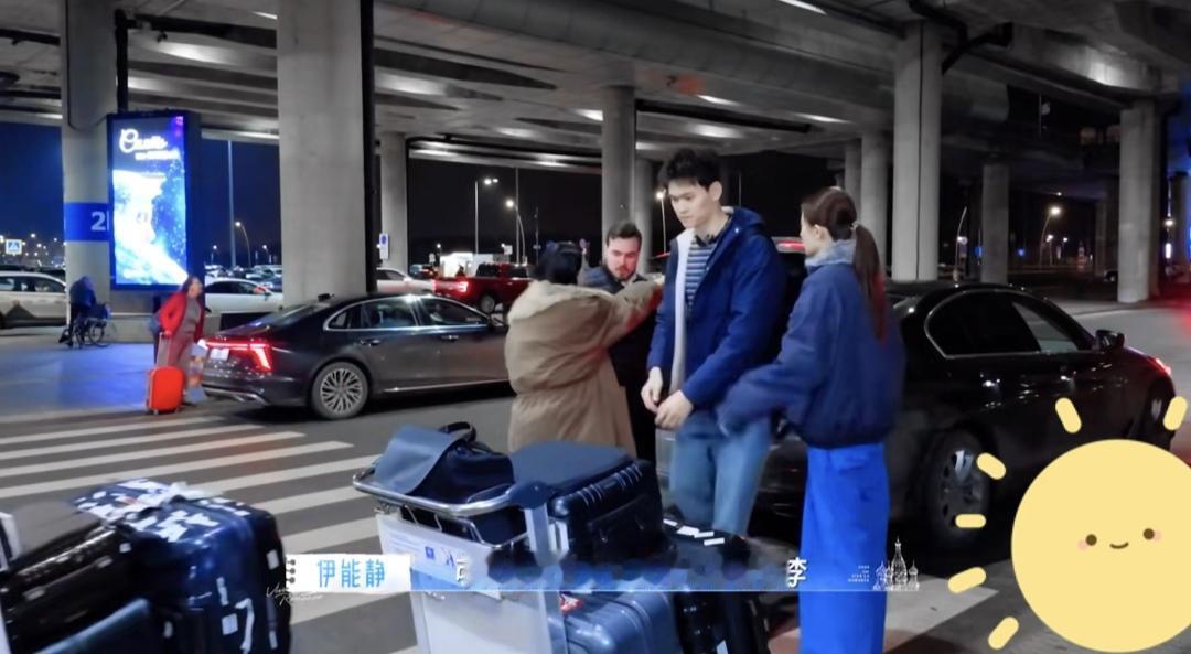 伊能静和孙丞潇真的是新老艺人的典型代表！伊小时候家境贫寒，没上过大学，很早就