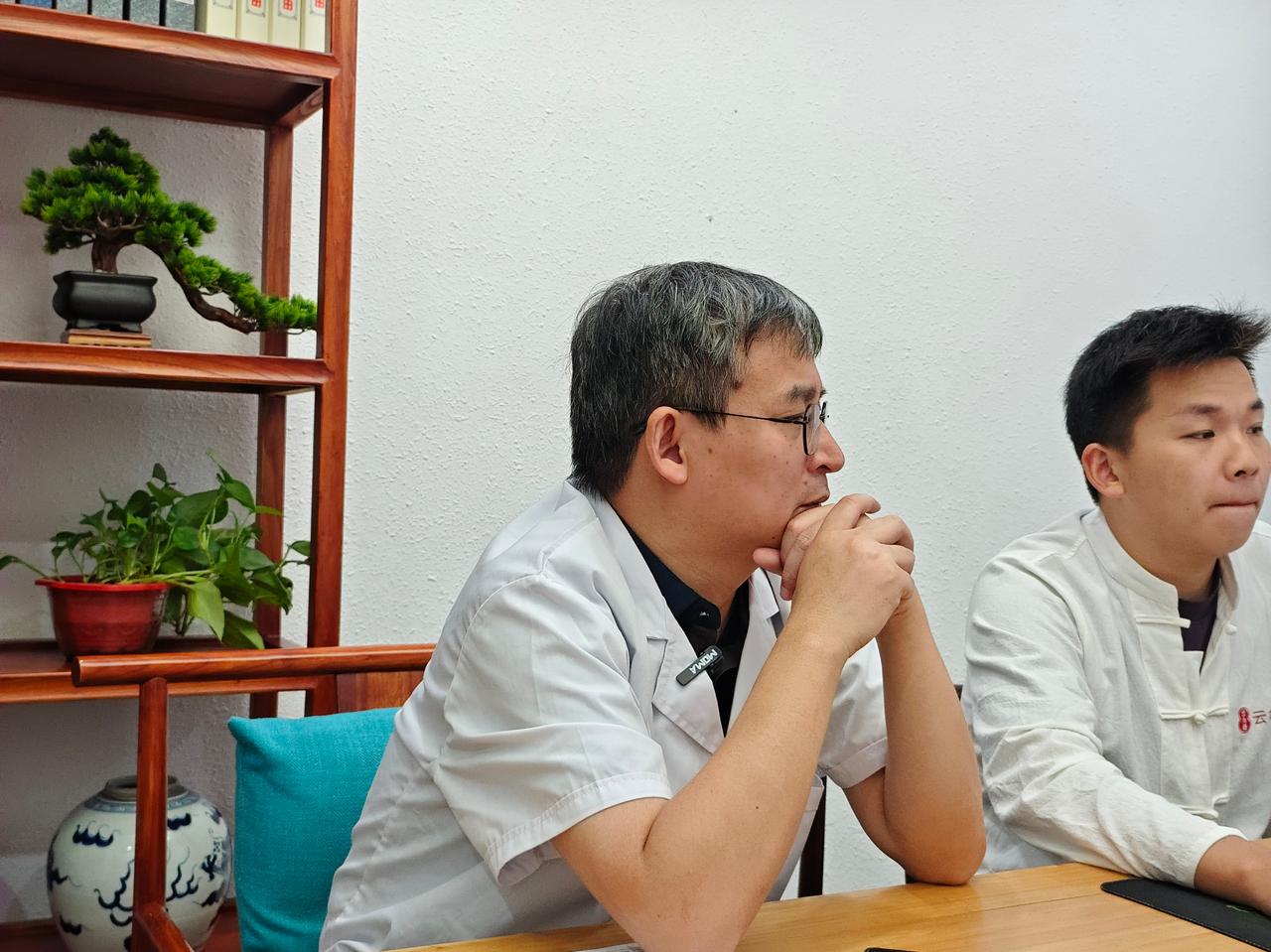 胆囊息肉，其实是肝胆瘀堵了，如果只把治疗方向放在“消息肉”上，拼命用猛药攻伐