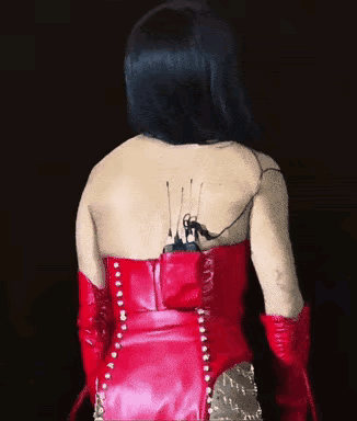 江映蓉，我们那个年代的女歌手。四十岁，需要这么卷吗？那些年，也耳熟能详的名字