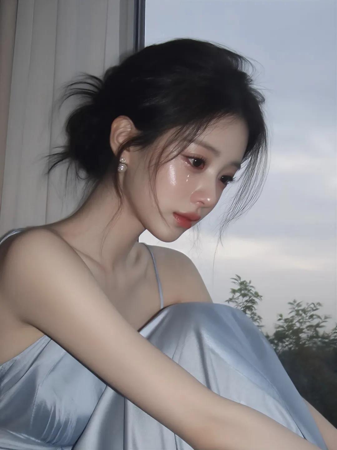 问大家一个事。如果你的老婆跟别的男人跑了还生了娃。过了两三年之后，她又回来求复
