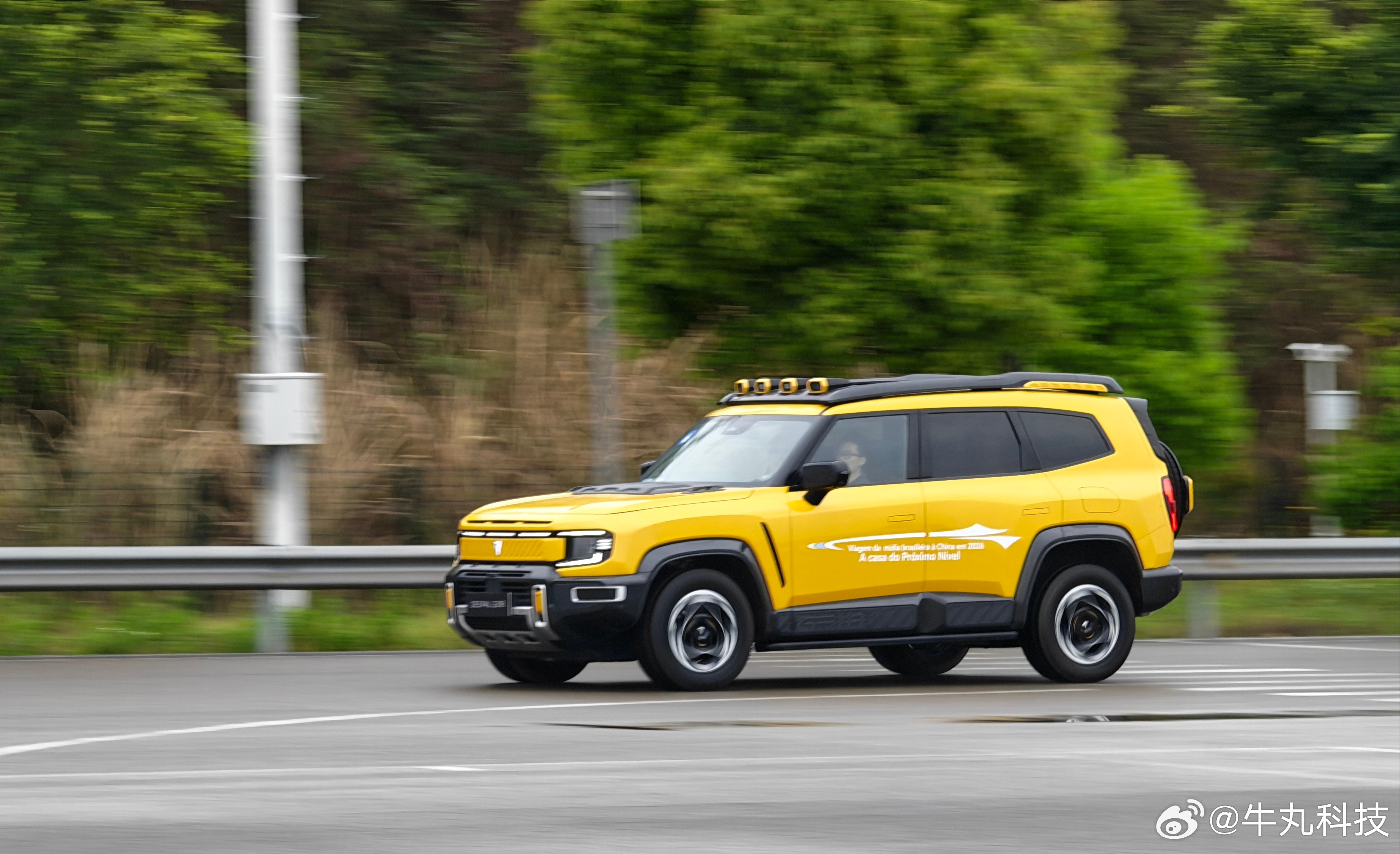 刚刚参观完长安汽车全球研发中心，就一口气试驾了深蓝全系车型：S09、L06、S0