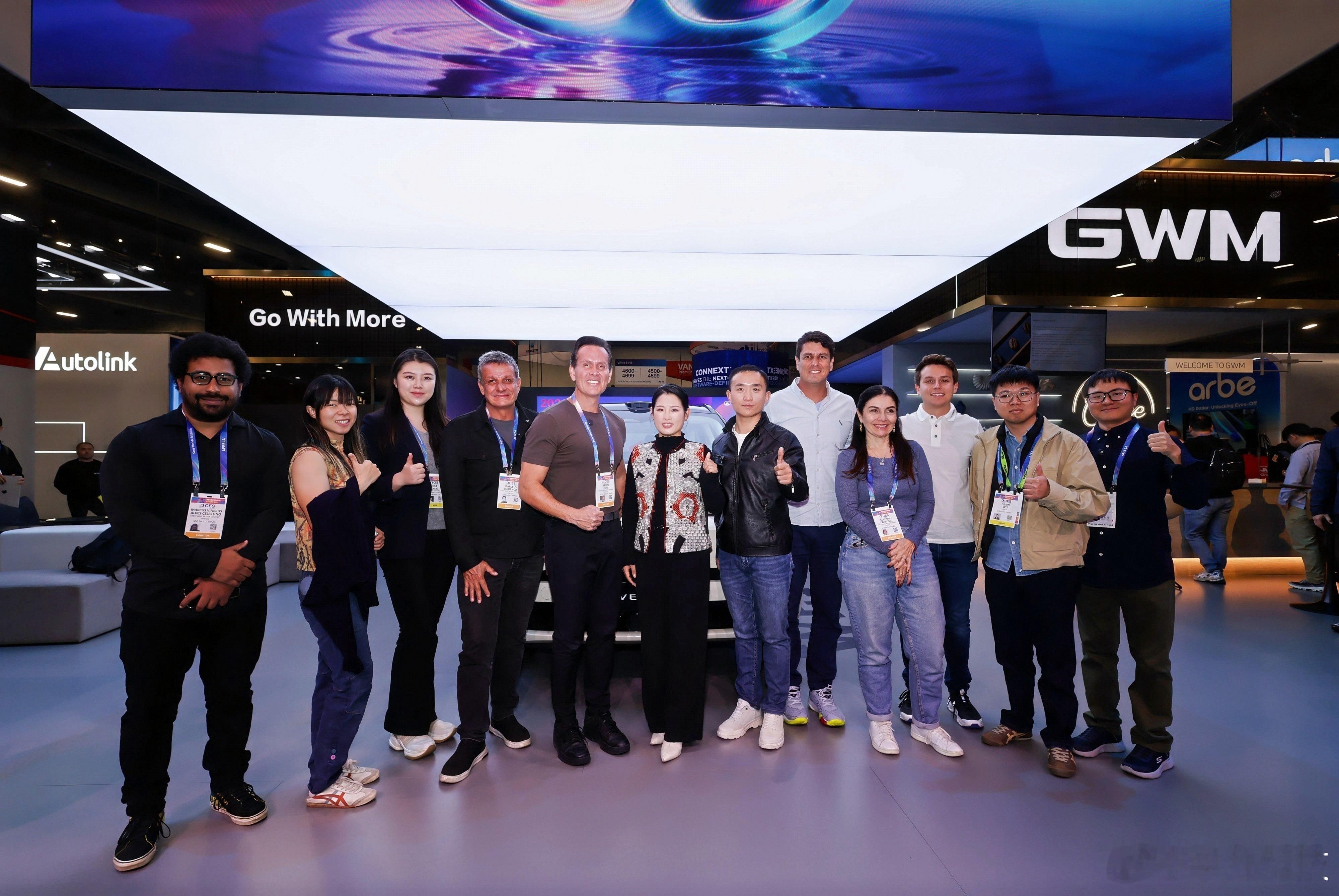 魏牌科技全球开卷2026CES展上，魏牌蓝山直接把拉斯维加斯的场子燃爆了！展