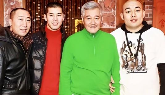 2016年，赵本山突然接到电话，爱徒张小光在高速路口意外身亡，竟然只是因为55块