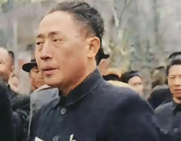 1953年，老蒋突然想起故人戴笠，得知他的后代还在大陆，便给毛人凤下令：“把戴笠