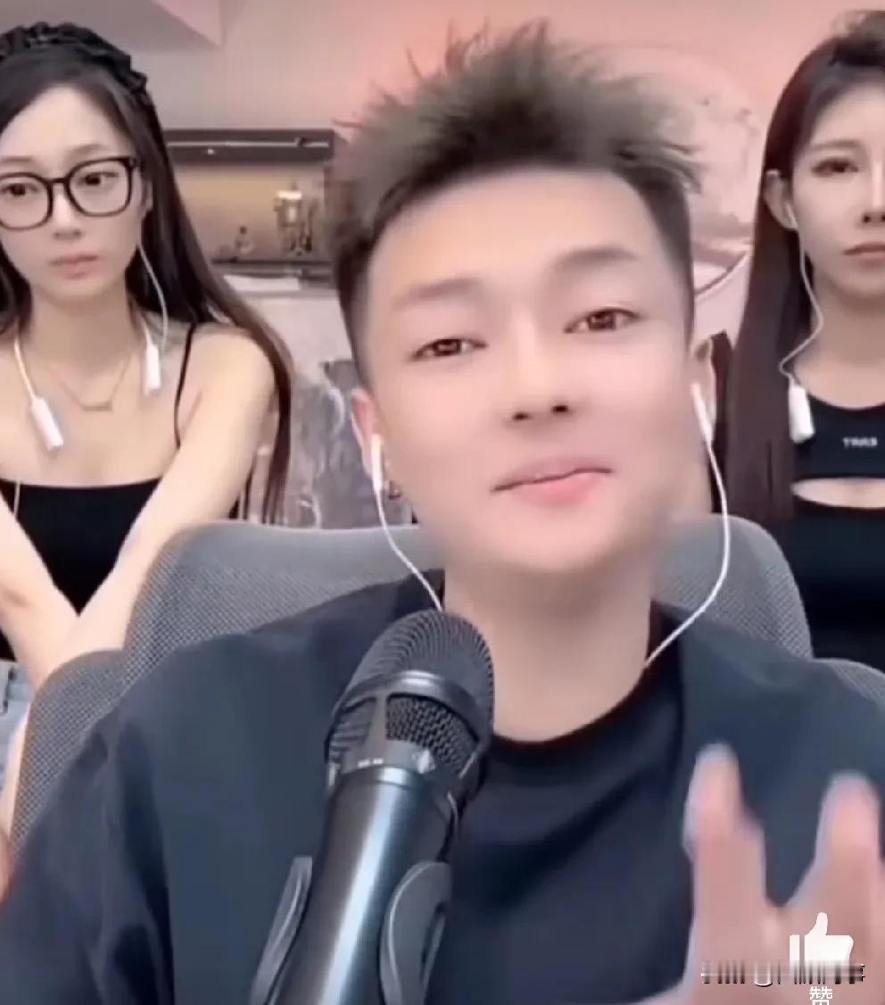 宇文泡说以后再想喊辛巴哥哥就得千里传音了！宇文泡说现
