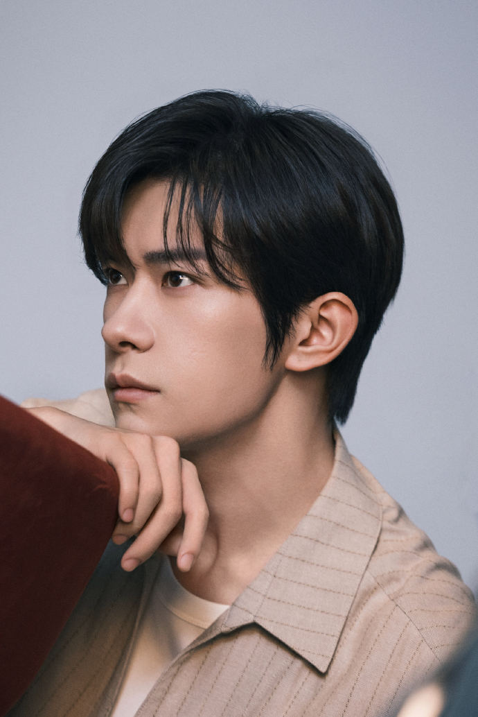1、赵丽颖和易烊千玺主演的《澎湖海战》定档，这部电影历史意义比较特殊，所以得到了