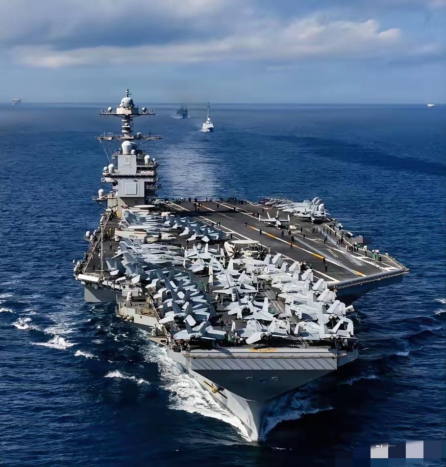 太尴尬了！美军1/3舰艇集结在伊朗周边却不敢动手的原因曝光了。美国《华盛顿邮报》