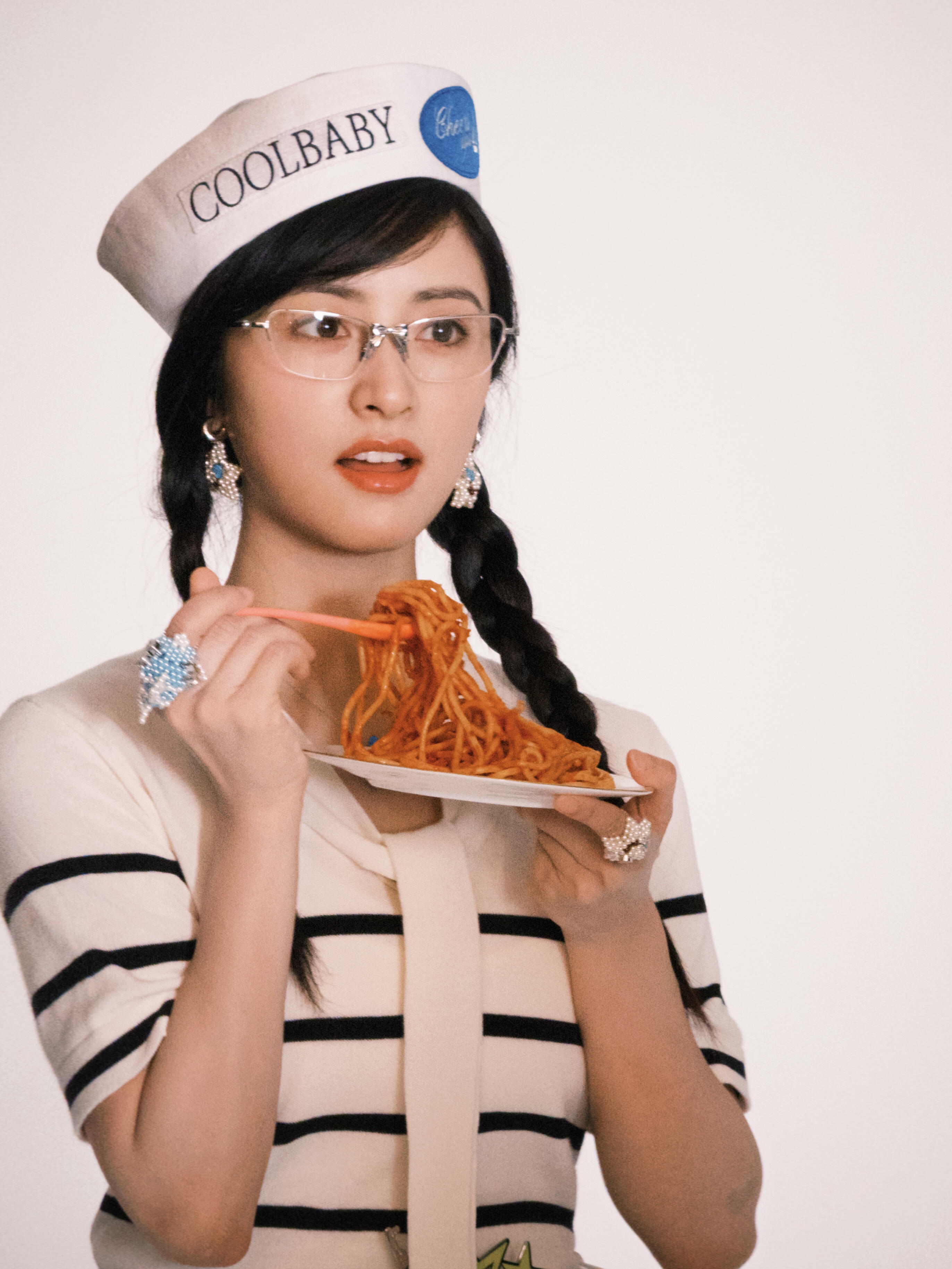 沈月好有以前台偶女主的感觉！！​​​
