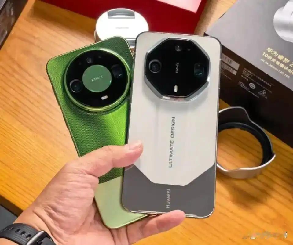 华为Mate90炸场！普通人上手后，我只想说这三个字：太狠了“高铁站刷个视频转圈圈转半天，演唱会想发