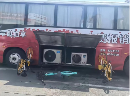 本来想去献个血的，可是看到这一幕，我真的犹豫了。​​​